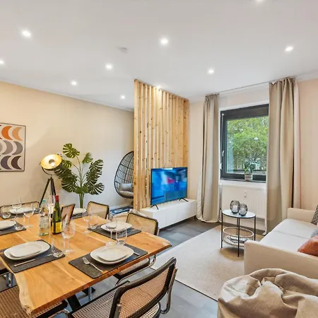 Maremar - Design Im Zentrum - 2 Schlafzimmer - Luxus Boxspringbetten - Kueche - Arbeitsplaetze & Highspeed Wlan - Balkon *