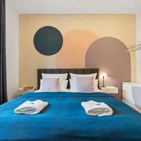 Maremar - Design Im Zentrum - 2 Schlafzimmer - Luxus Boxspringbetten - Kueche - Arbeitsplaetze & Highspeed Wlan - Balkon Брауншвейг